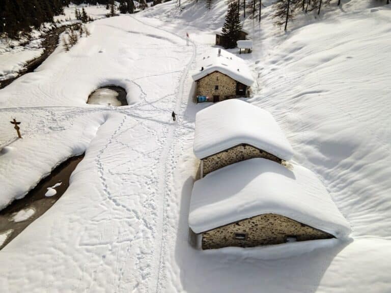 roof snow removal